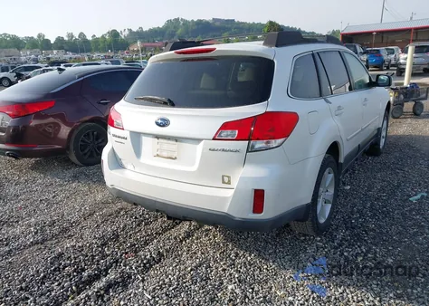 2013 Subaru Outback 2.5I Premium z USA, uszkodzony, nr VIN 4S4BRCCC7D3272146